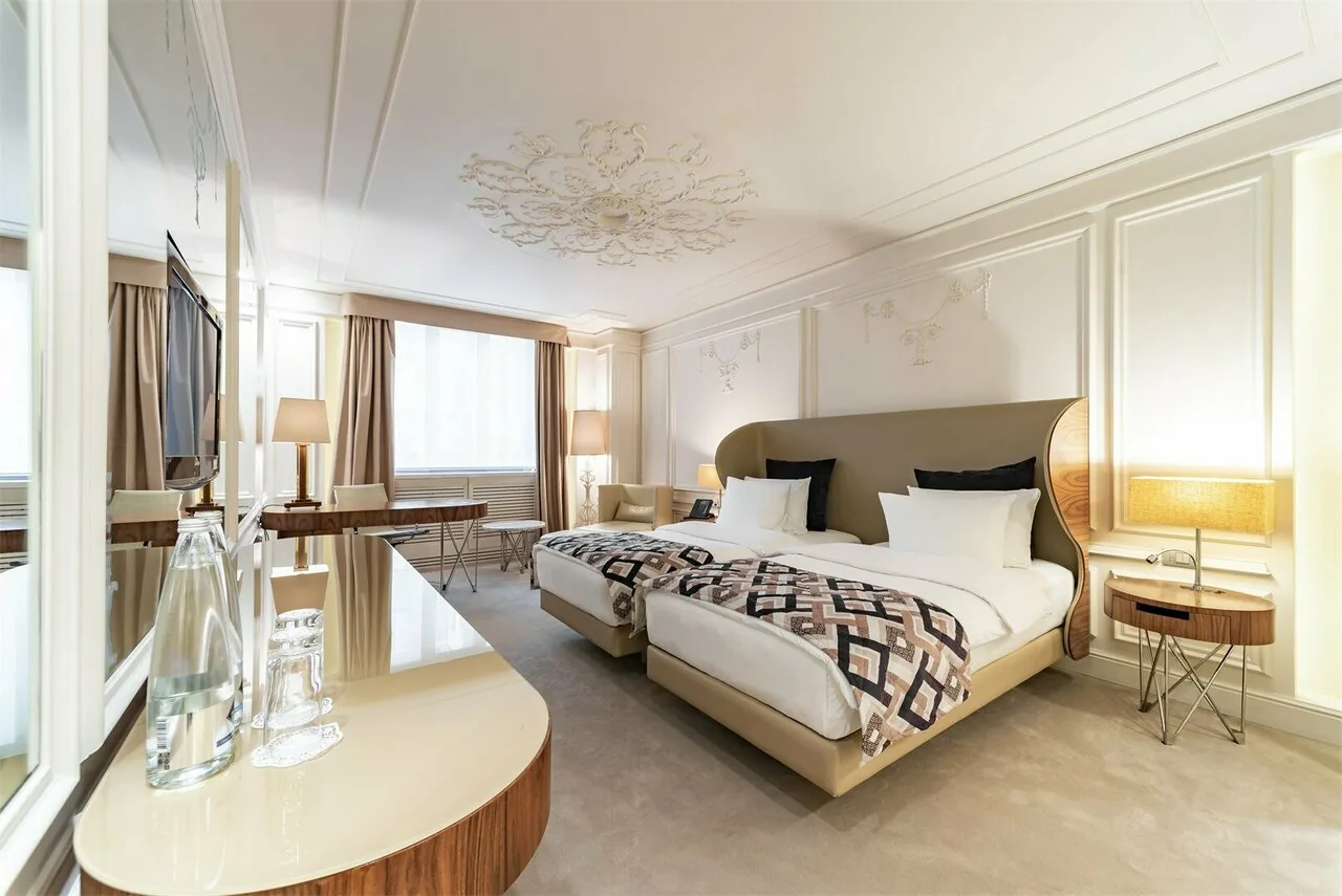 Номер «Премиум с раздельными кроватями» в Crown Hotel Санкт-Петербург